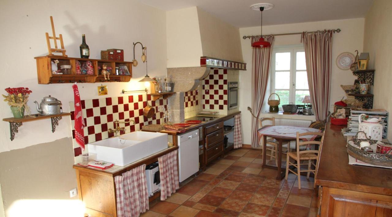 Au Bon Gre D'Hugoline Bed & Breakfast Blanzac  Bagian luar foto